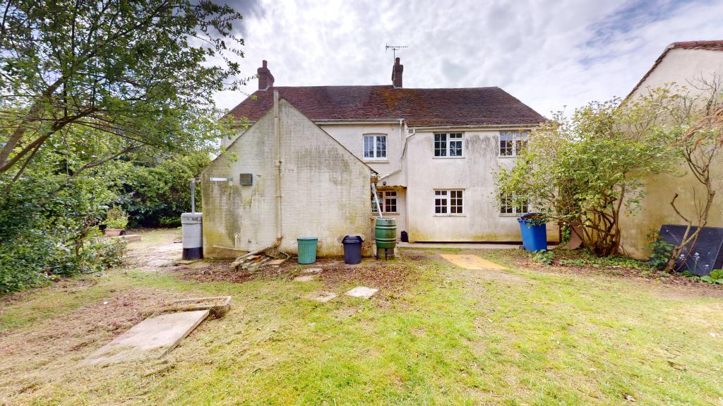 Lot: 2 - SIX-BEDROOM DETACHED HOUSE WITH APPROXIMATELY THREE ACRES OF LAND - Rear of cottage